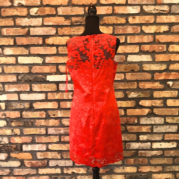 NWT - Gianni Bini Red Lace Sheath Dress - Size 8 - Picture 2 of 7